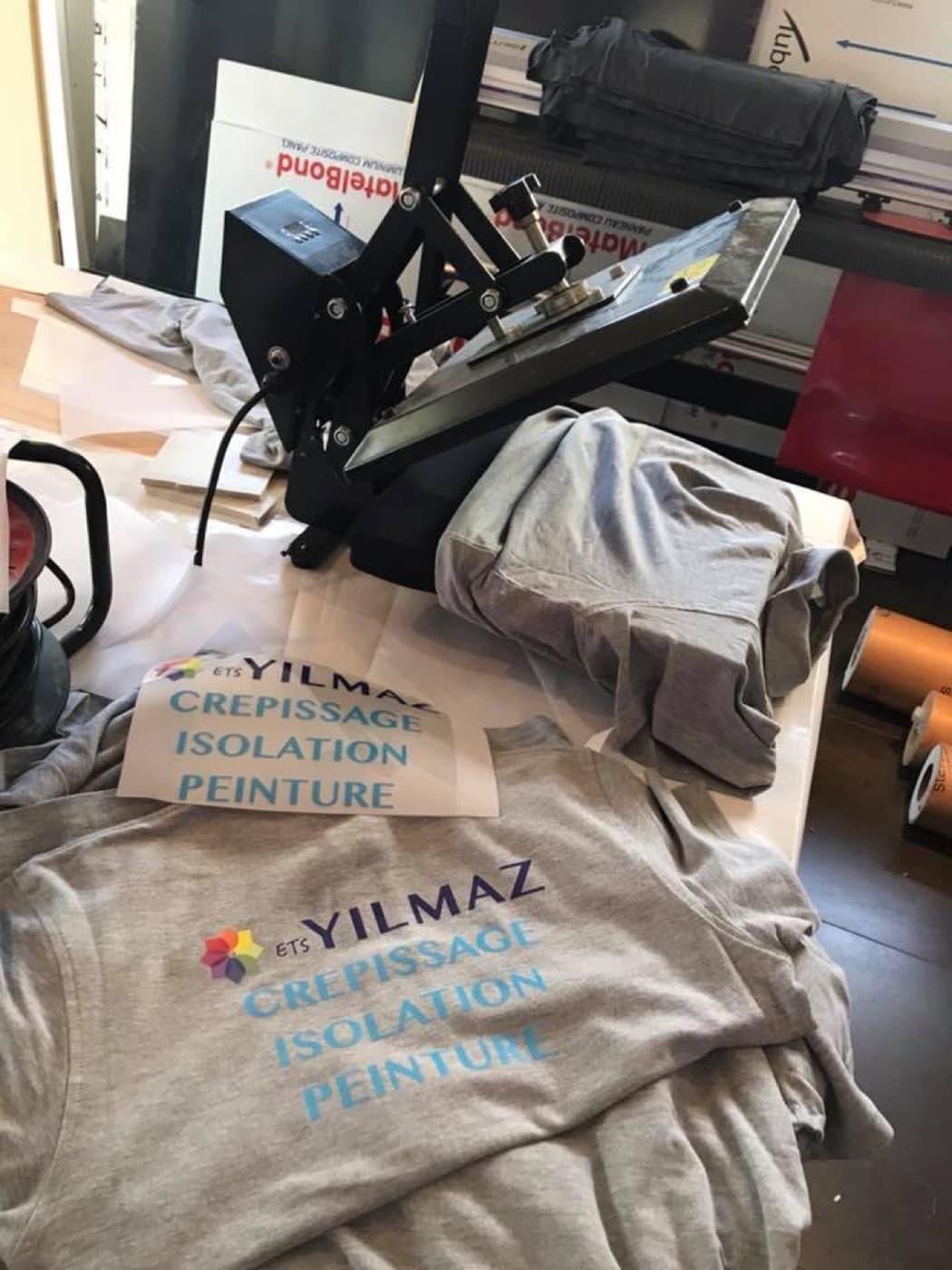 Presse à chaud et t-shirts Ets Yilmaz marqués en flex, en 2018