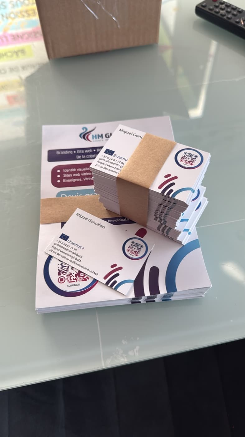 Flyers et cartes de visite HM Global imprimés
