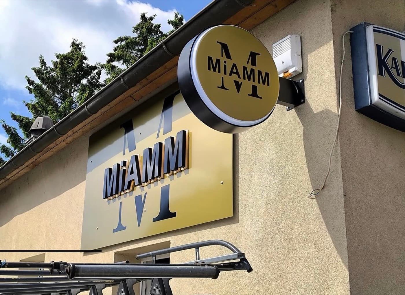 Enseigne MIAMMI fabriquée et posée par HM Global, en Alsace