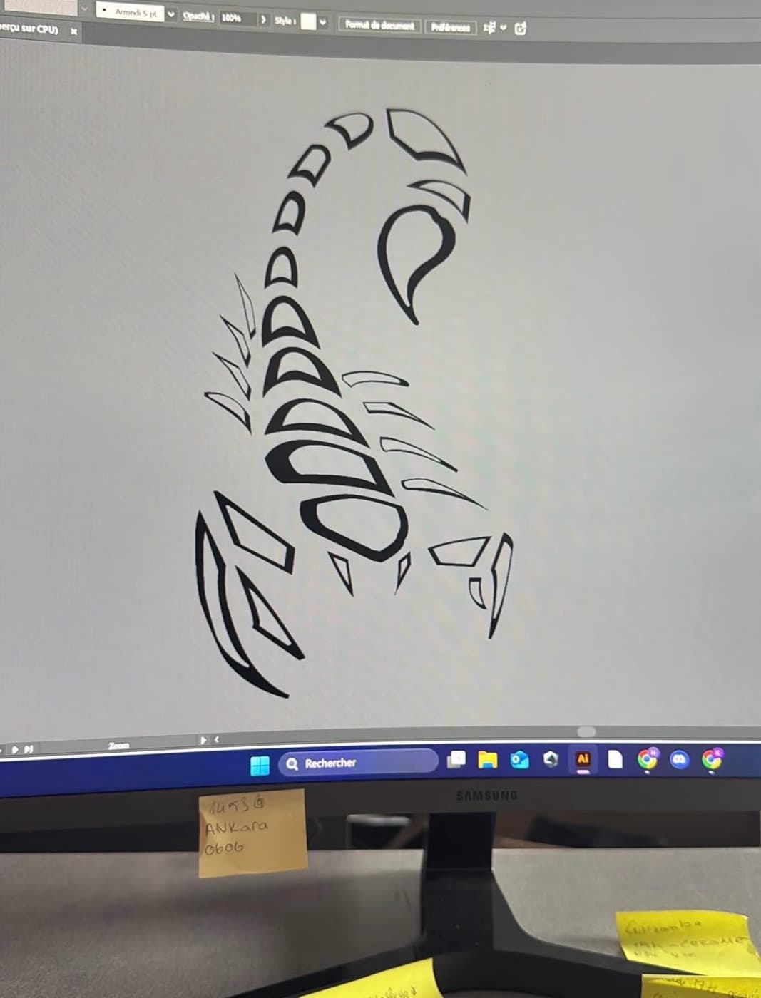 Visuel scorpion découpé en vinyle avant pose sur véhicule